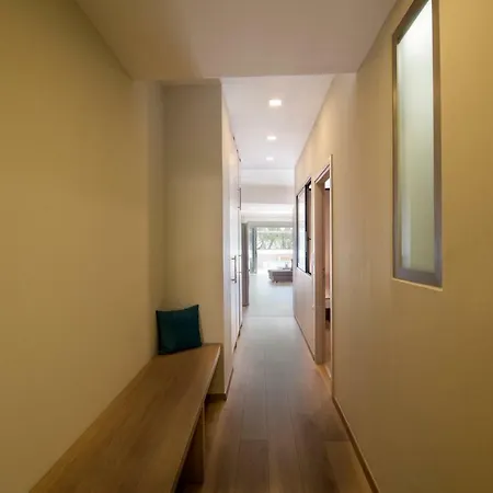 Utopia Luxury Апартаменти