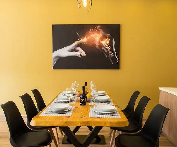 Utopia Luxury Apartament *